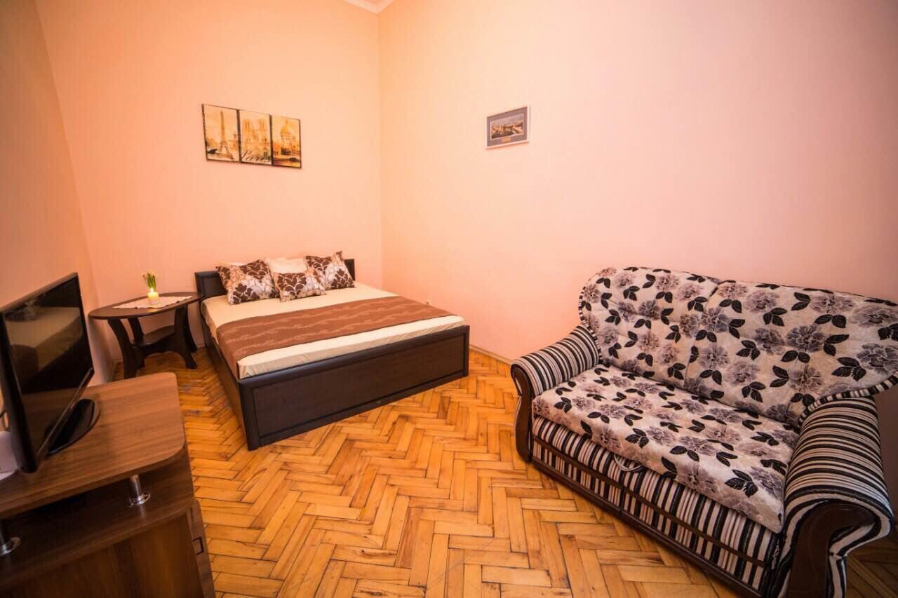 Apartment On Teatralna 7 Lviv Eksteriør bilde
